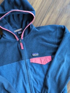 Patagonia Kids Navy and Pink Zip Hooded Fleece